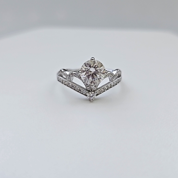 1ct Moissanite Crown Ring